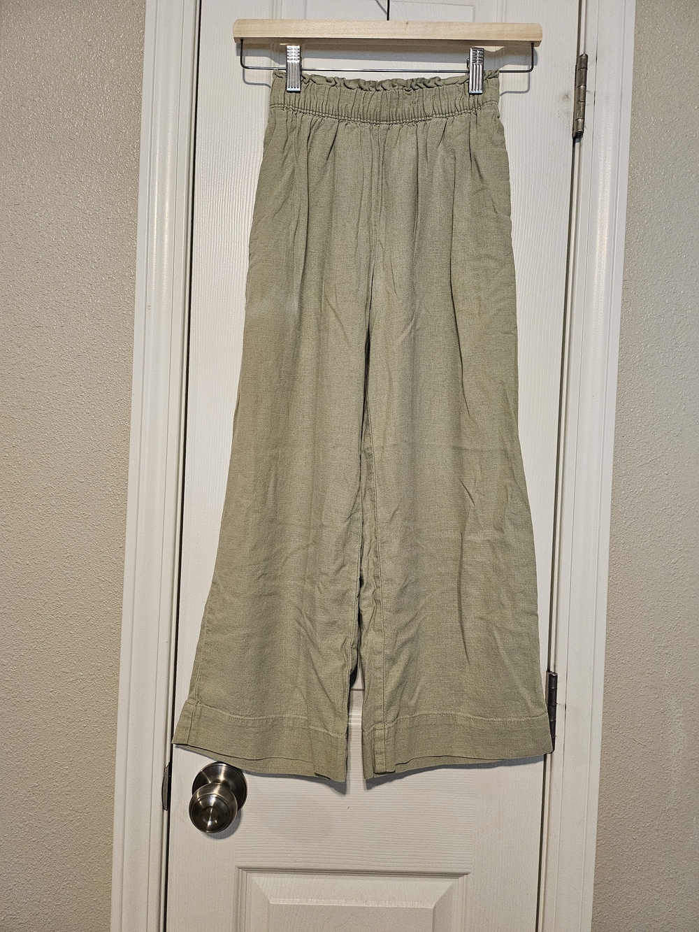 Abercrombie & Fitch Sage Green Elastic Pants